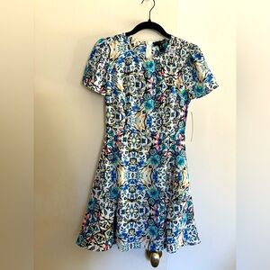 AQUA short print dress with cap sleeves. XS